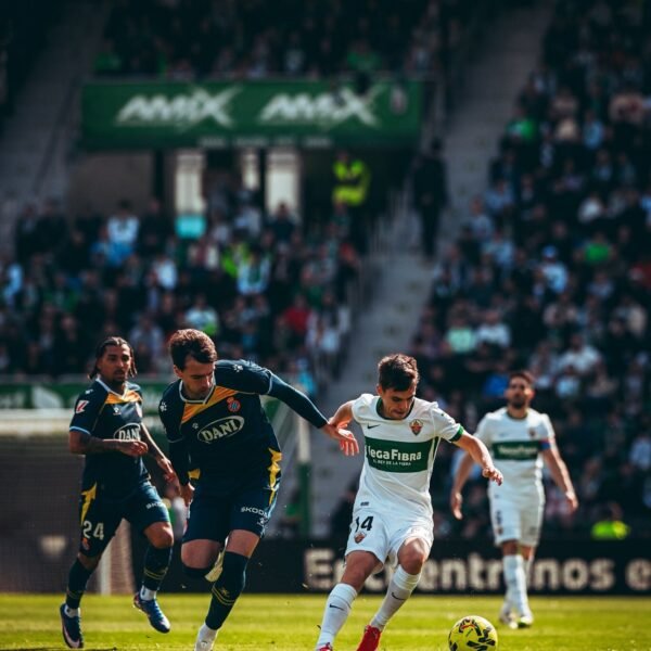 Elche y Espanyol aumentan su agonía en este 2026